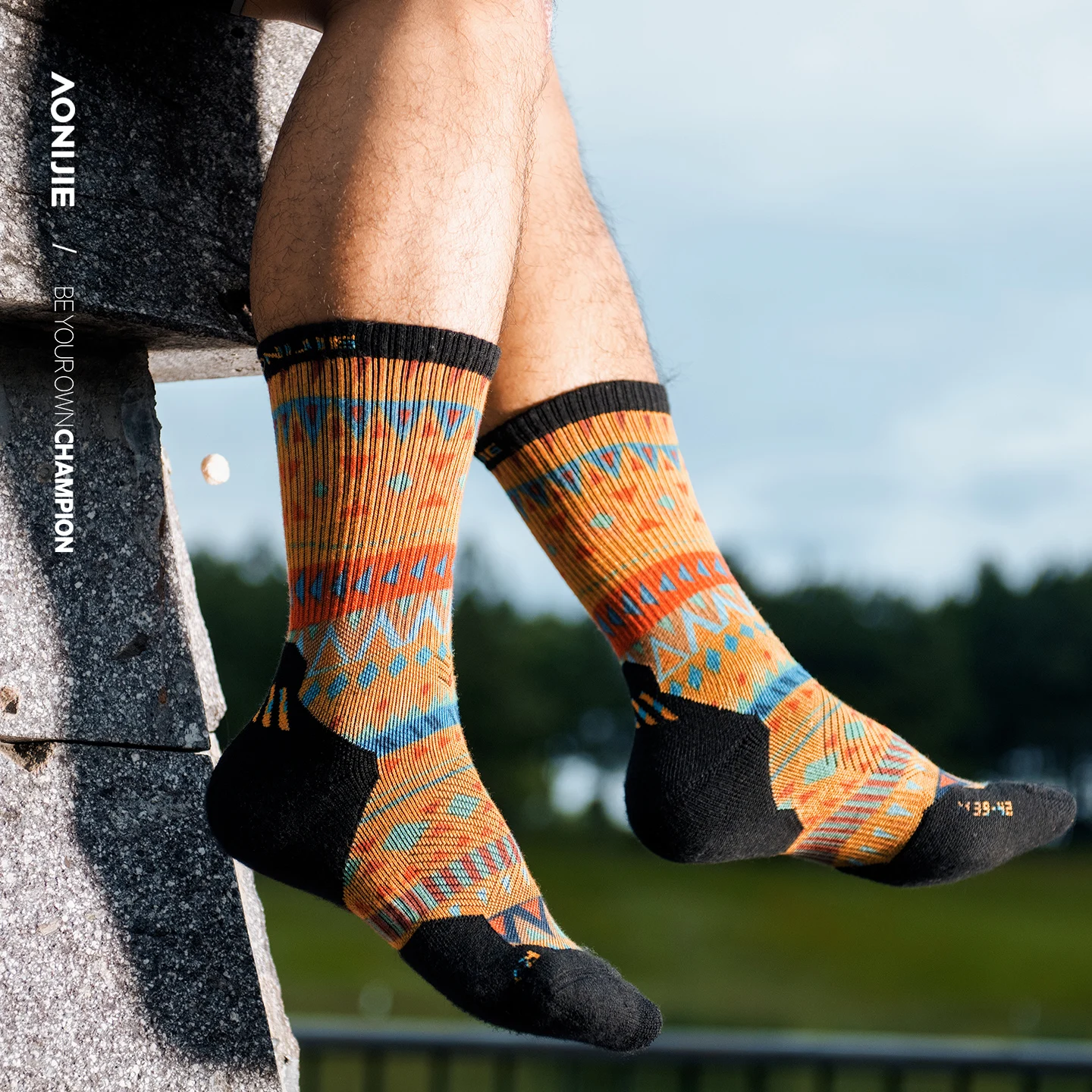 AONIJIE Outdoor Wool Crew Sock - Wool Hiking Sock avaliação e preço